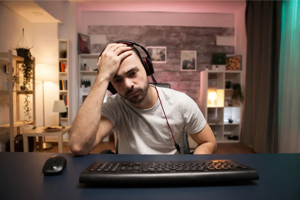 Entendendo o inimigo da Lag-imagem FREEPIK